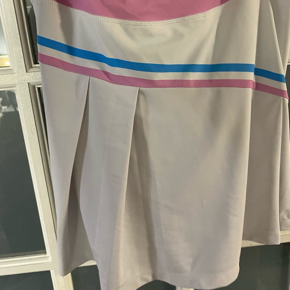 Tennis shirt